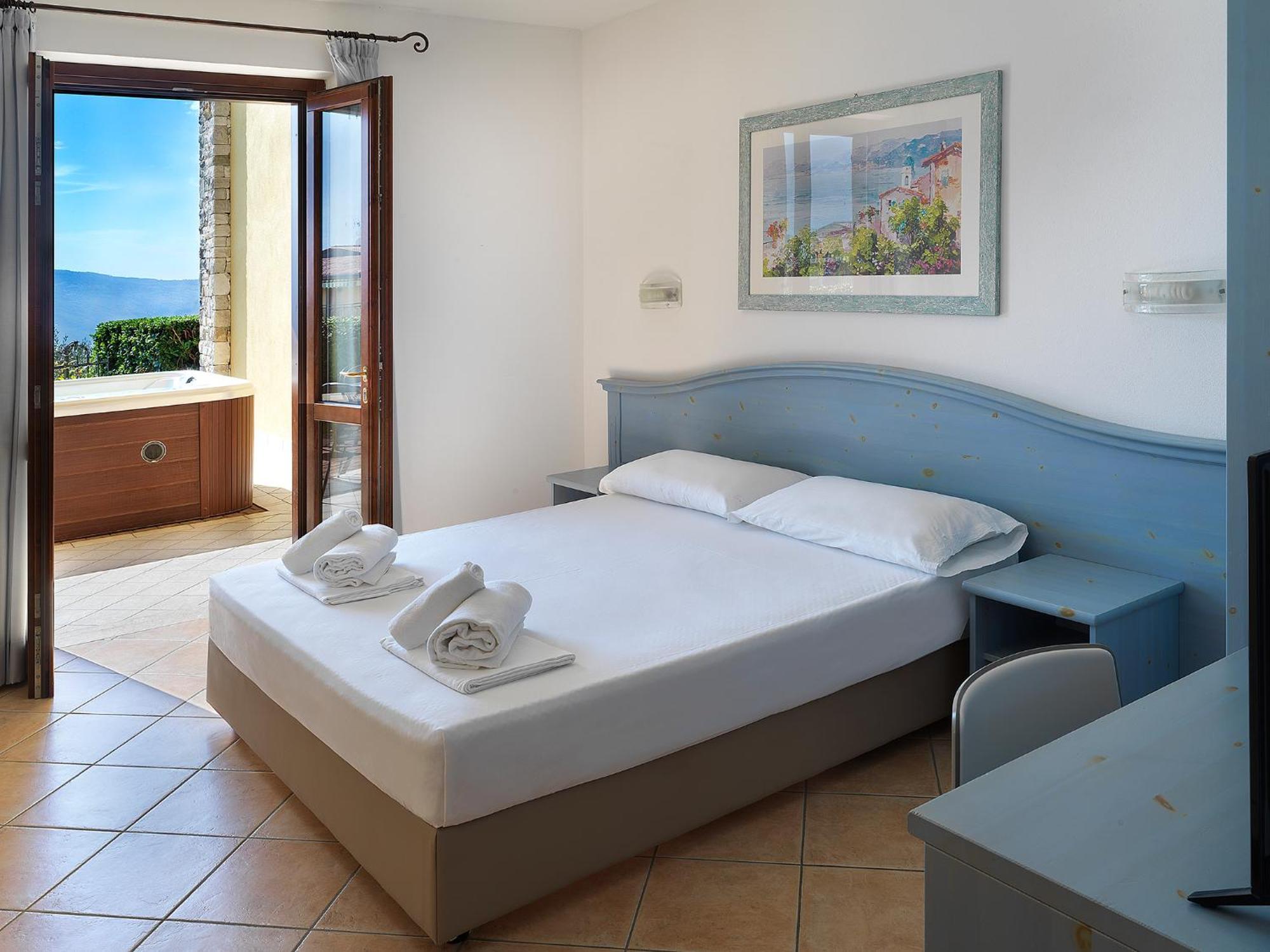 Residence Besass, GTSGroup Tignale Bagian luar foto