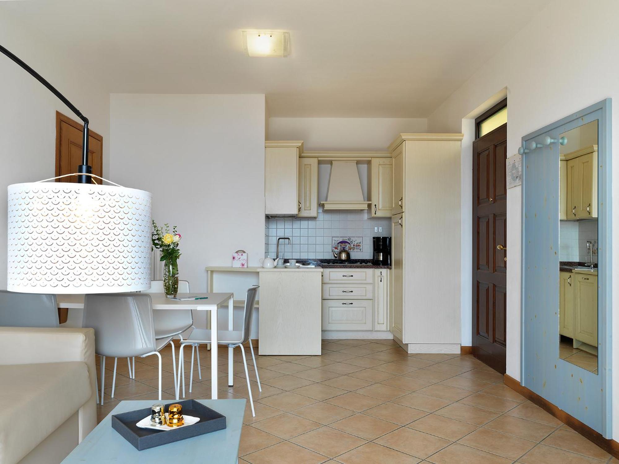 Residence Besass, GTSGroup Tignale Bagian luar foto