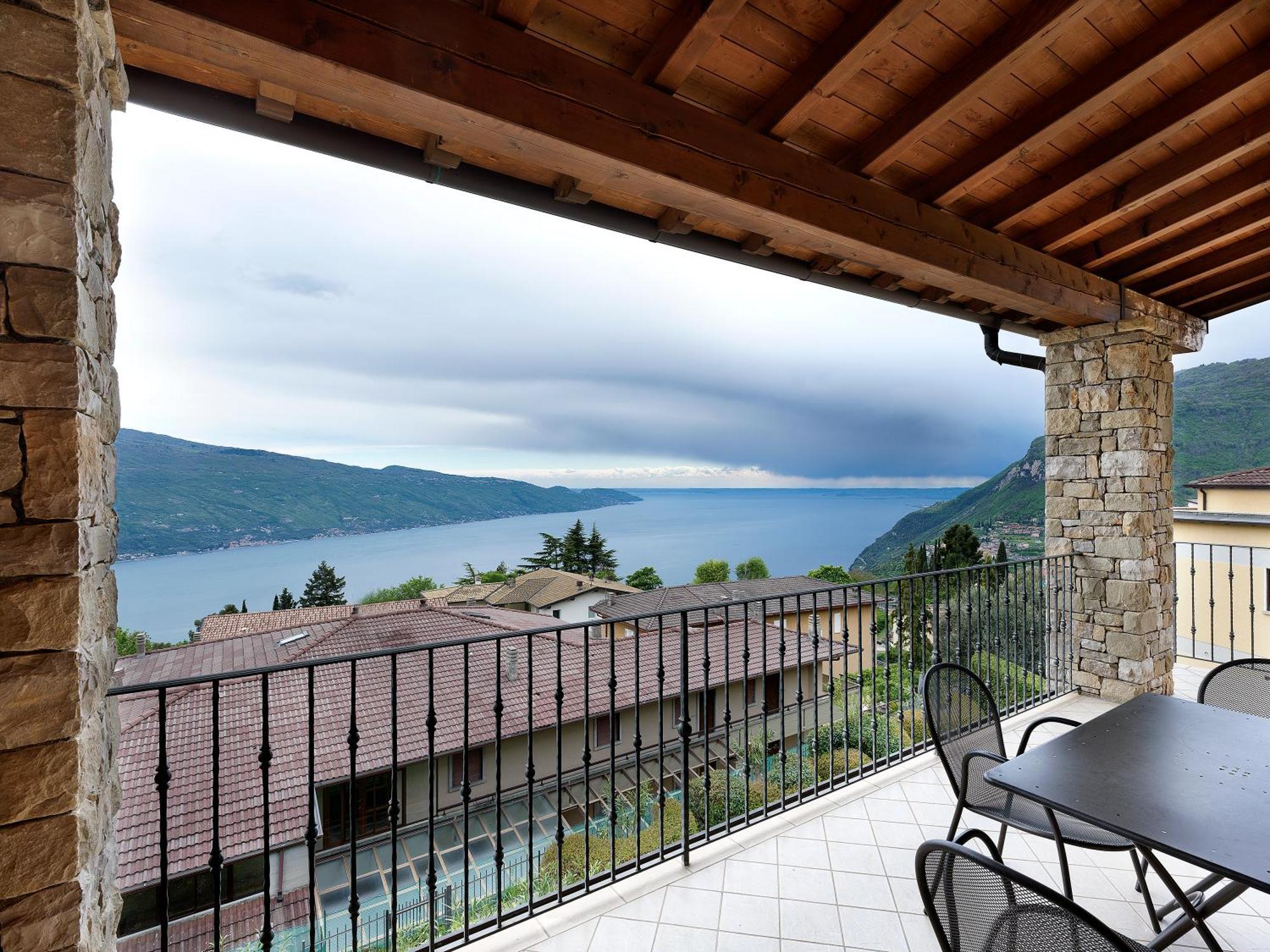 Residence Besass, GTSGroup Tignale Bagian luar foto