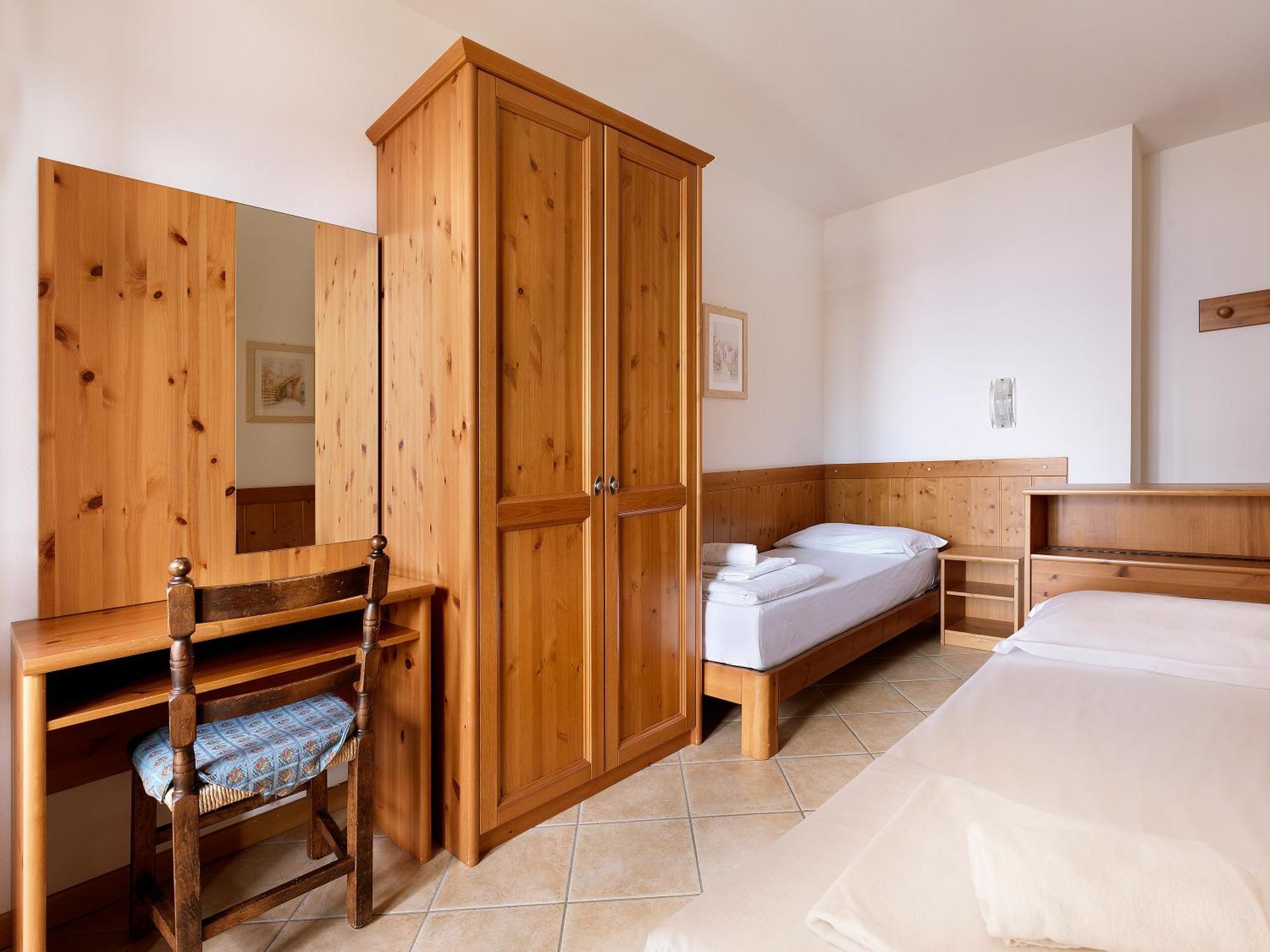 Residence Besass, GTSGroup Tignale Bagian luar foto