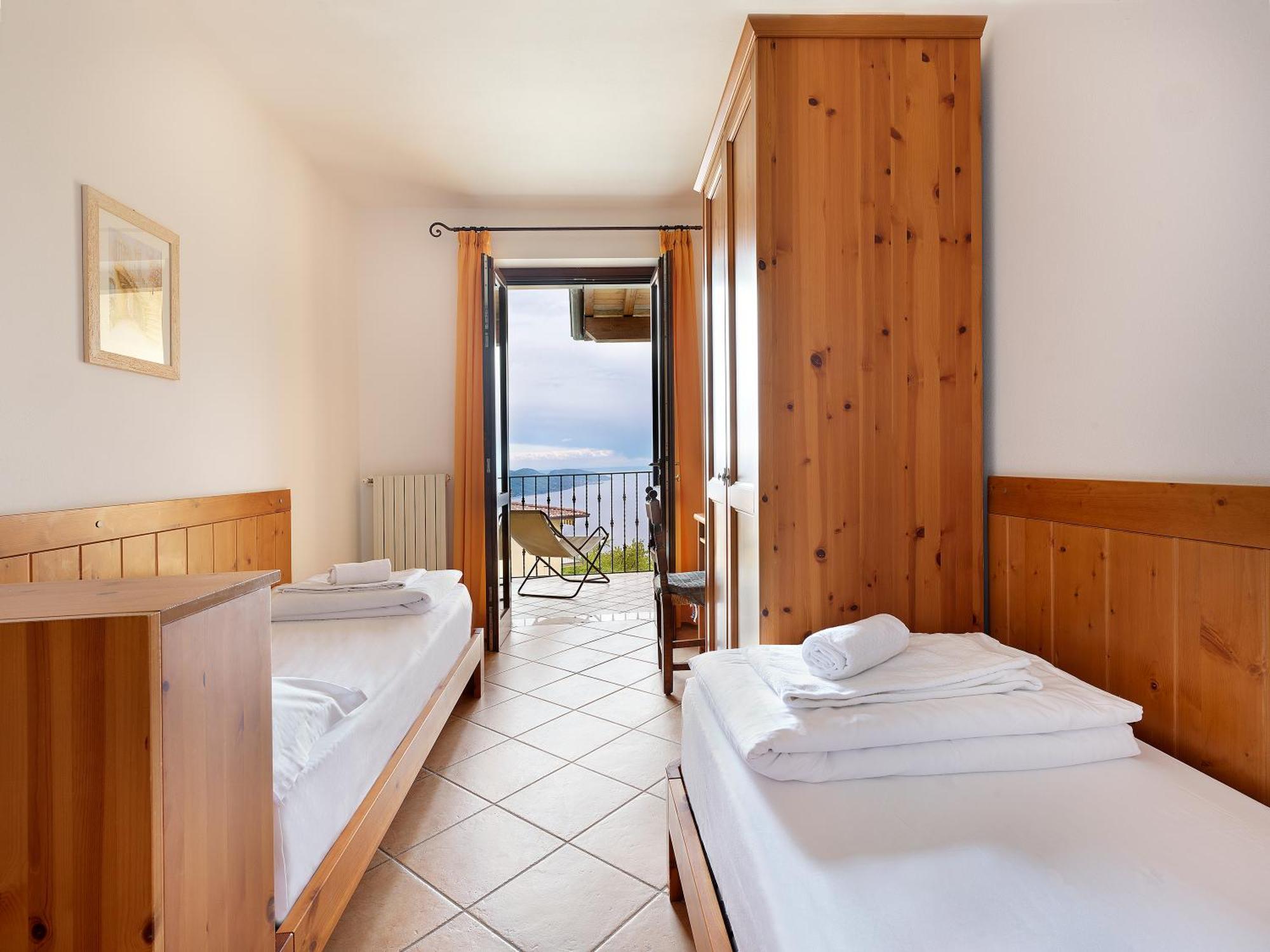 Residence Besass, GTSGroup Tignale Bagian luar foto