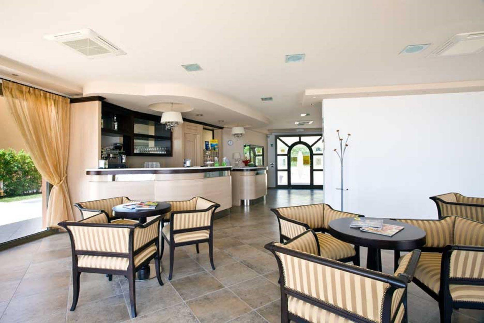 Residence Besass, GTSGroup Tignale Bagian luar foto