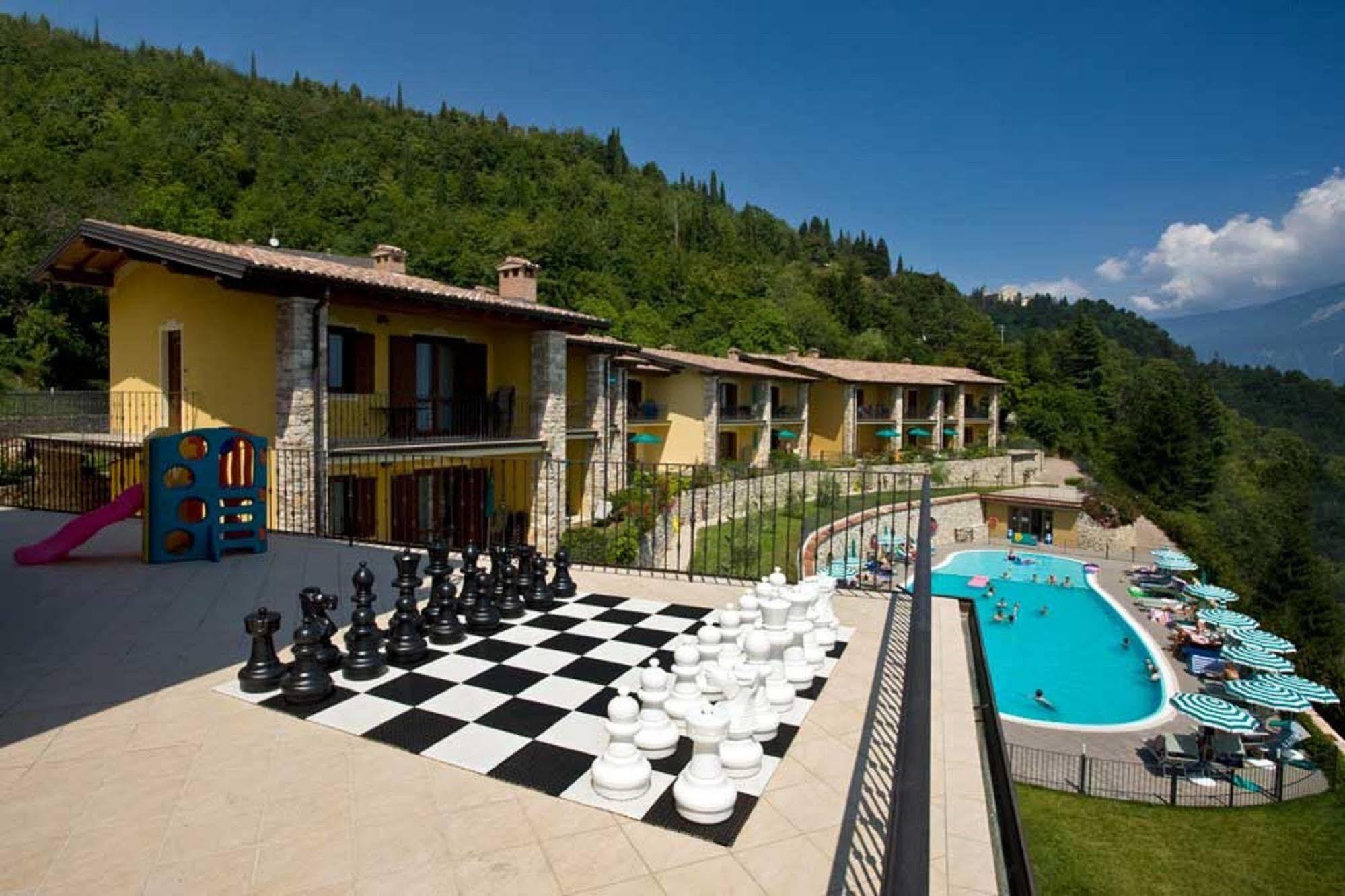 Residence Besass, GTSGroup Tignale Bagian luar foto